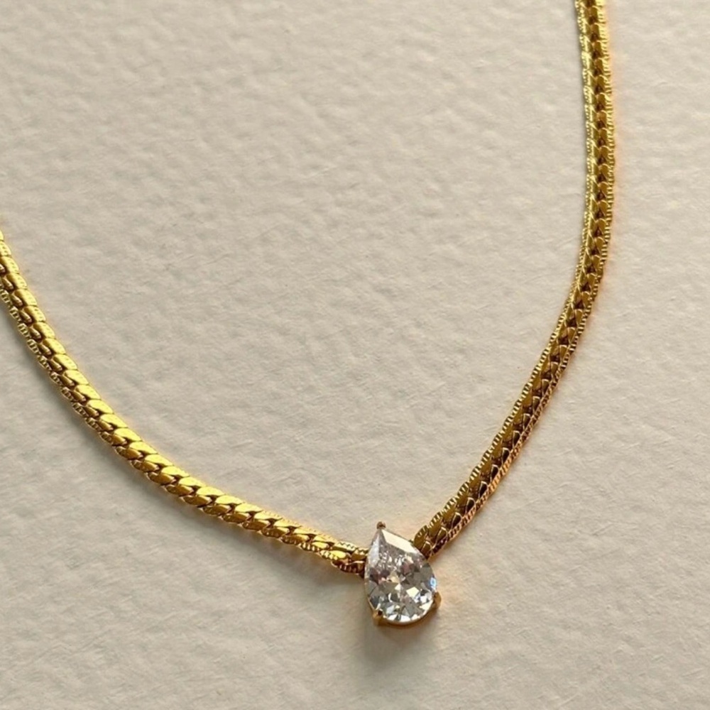 18k Gold Plated Faux Diamond Teardrop Pendant Chain Necklace - Picture 5 of 16